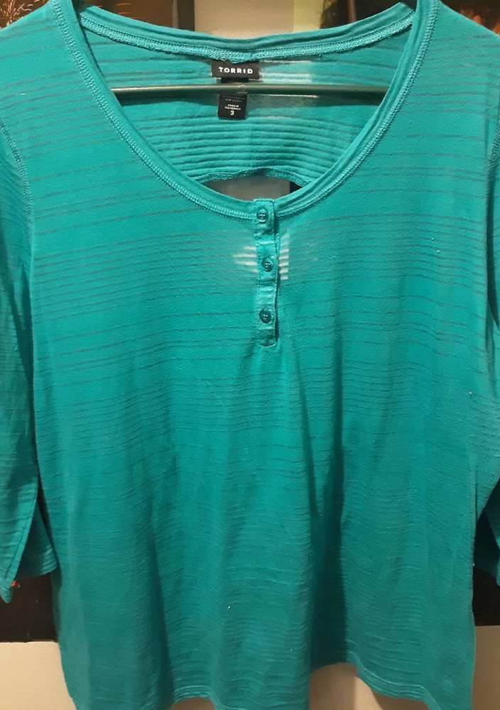 Torrid 3/4 sleeve top